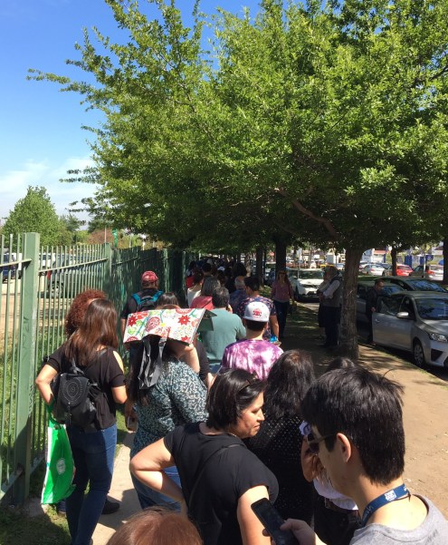 Filas ingresando al Jumbo, 22 octubre 2019